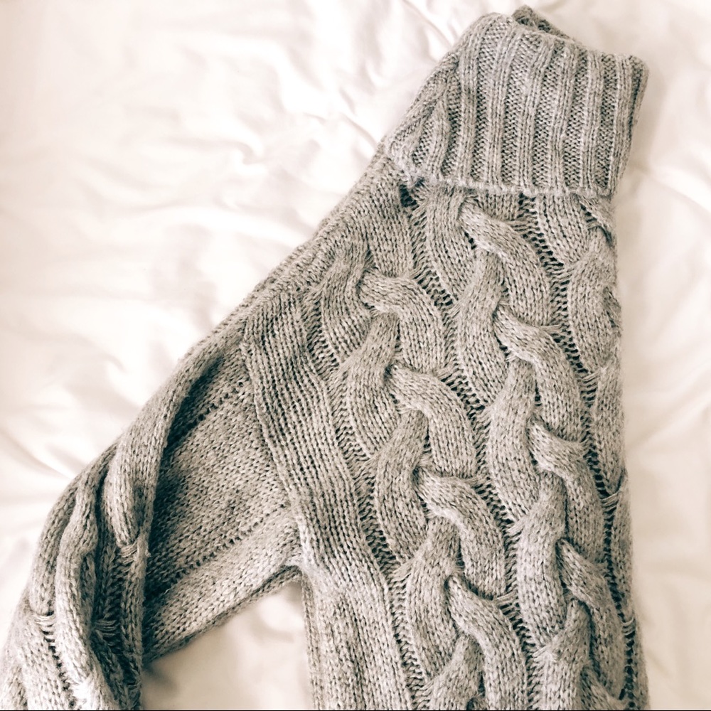 SOLD Knit Grey TurtleNeck Sweater